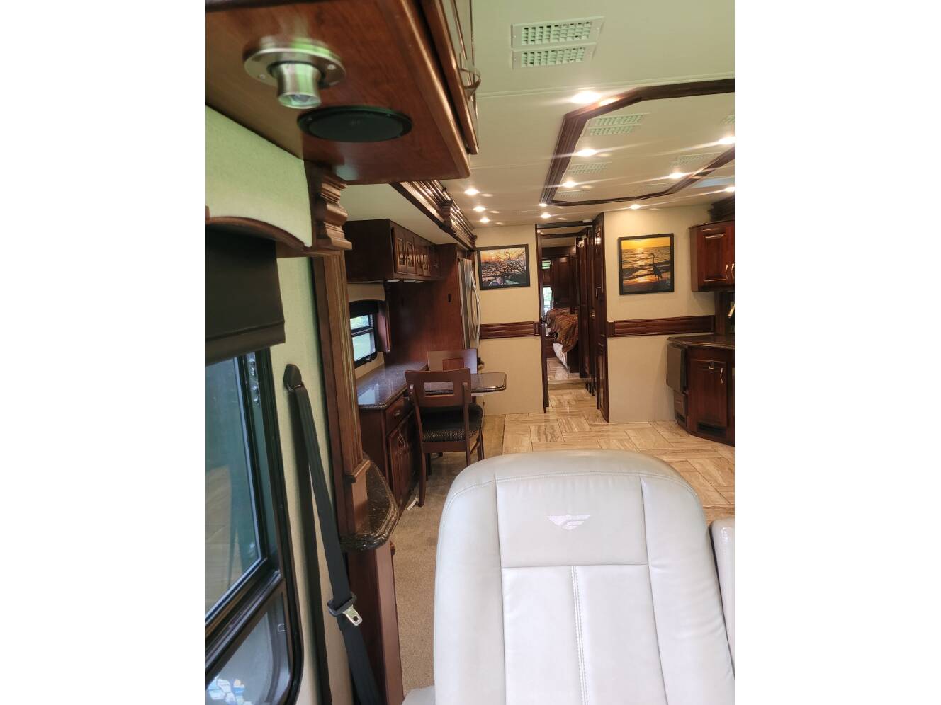 A photo of this 2017 Fleetwood DISCOVERY 37R