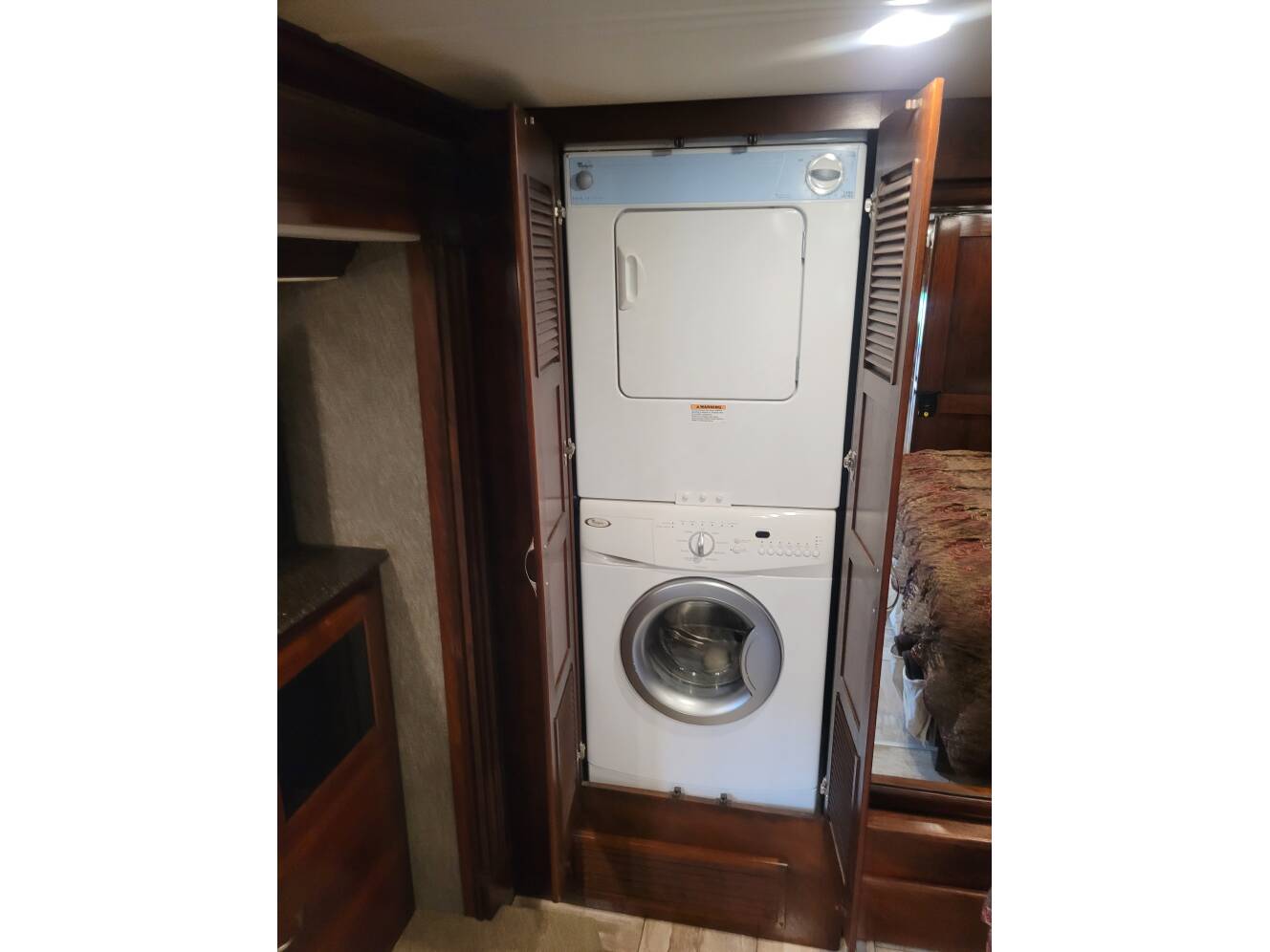 A photo of this 2017 Fleetwood DISCOVERY 37R