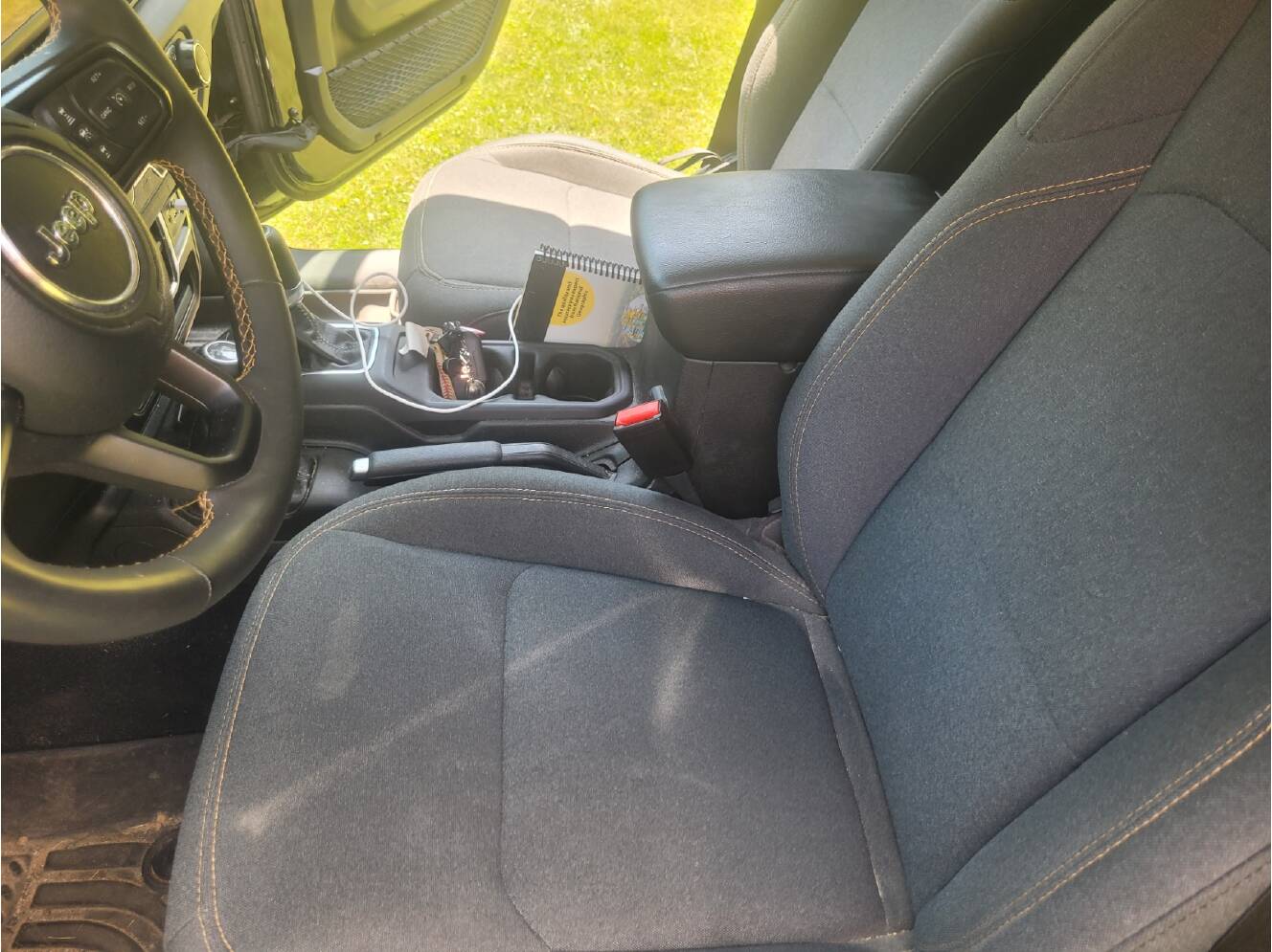 A photo of this 2017 Fleetwood DISCOVERY 37R