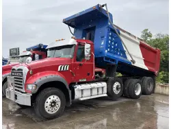 2021 MACK CV713