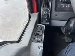 2021 MACK CV713