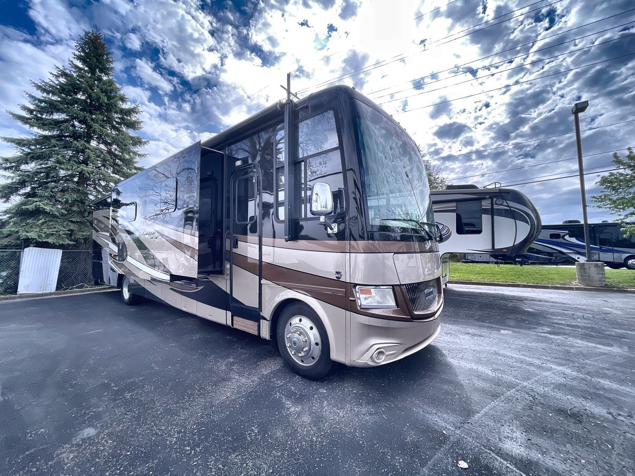 2017 Newmar Canyon Star 3914 in auburn hills MI