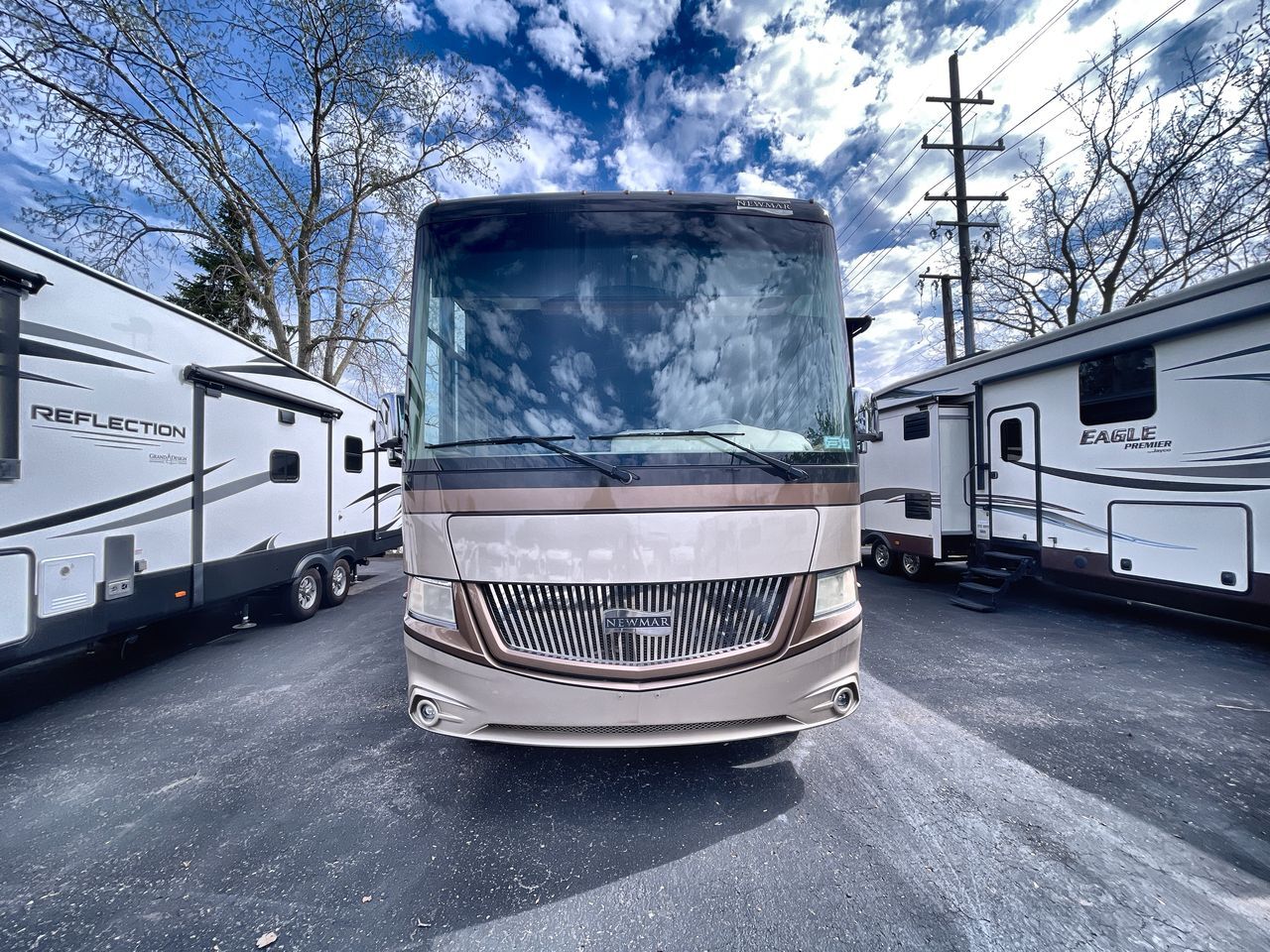 2017 Newmar Canyon Star 3914 in auburn hills MI
