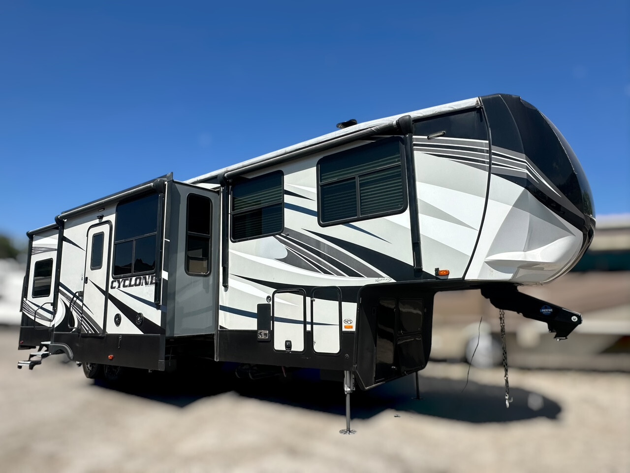 2020 Heartland CYCLONE 3600 in redlands CA