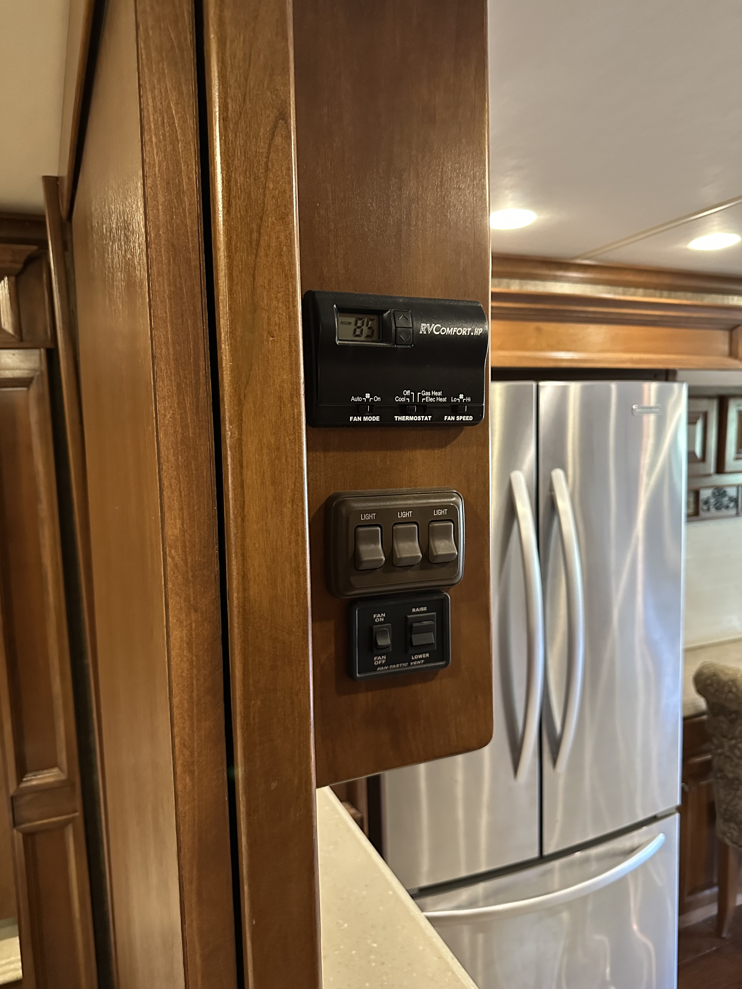 2012 Tiffin Motorhomes PHAETON 40 QBH in bruce crossing MI