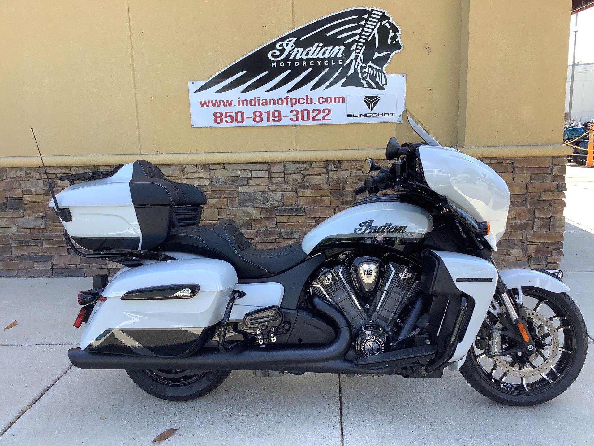 2026 Indian Motorcycle Roadmaster® PowerPlus Dark Horse® with 112 DARK HORSE in Panama City Beach, FL