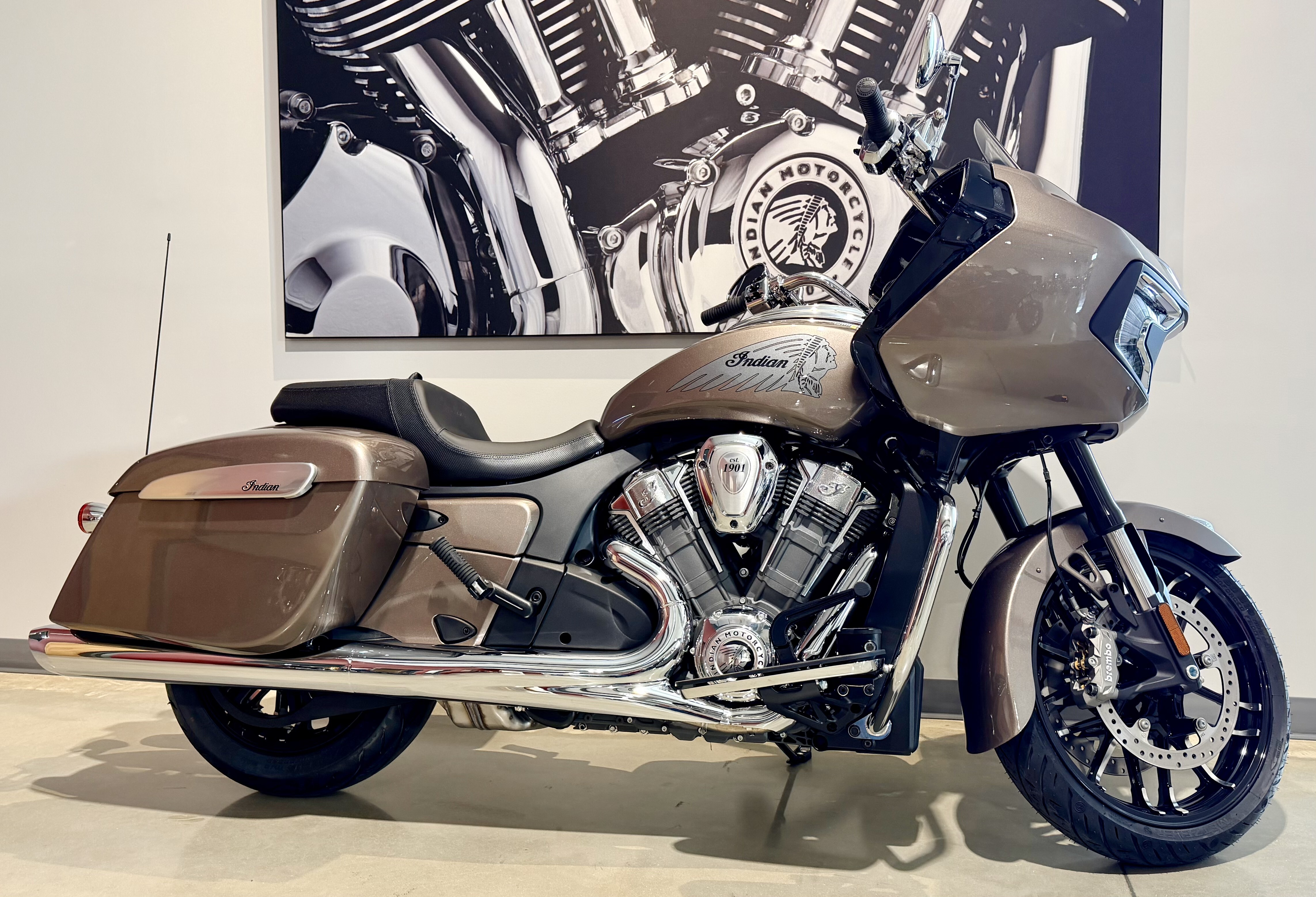 2026 Indian Motorcycle Challenger® Limited LIMITED in Carlisle, PA