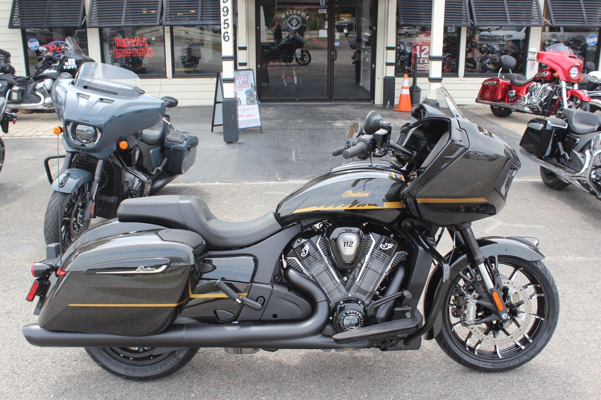 2026 Indian Motorcycle Challenger® Dark Horse® 112 with PowerBand Audio Packa DARK HORSE in Murrells Inlet, SC