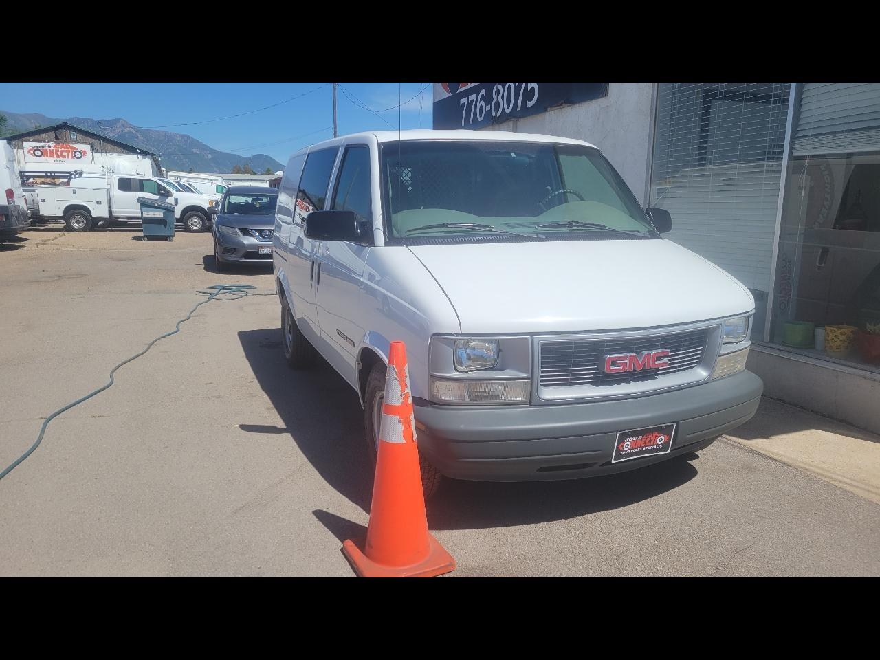 2000 GMC SAFARI in Roy, UT