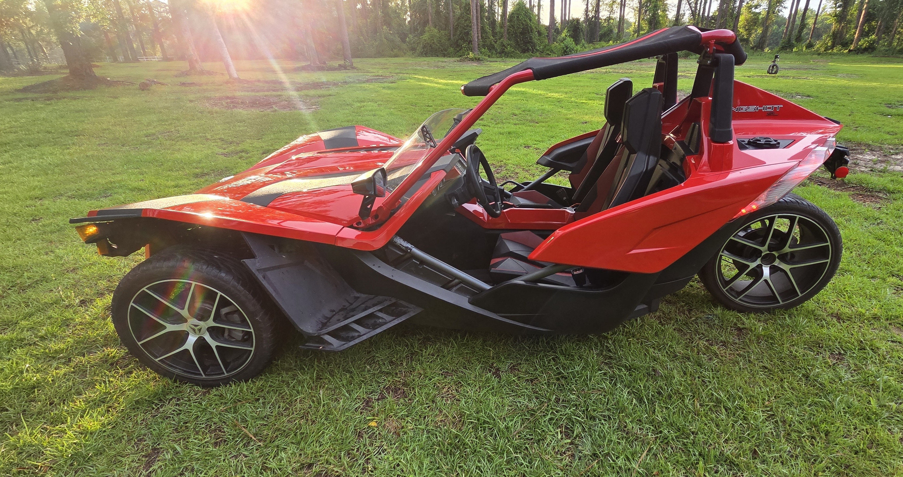 2016 Polaris SLINGSHOT SL (MANUAL) SL (MANUAL) in Hahira, GA