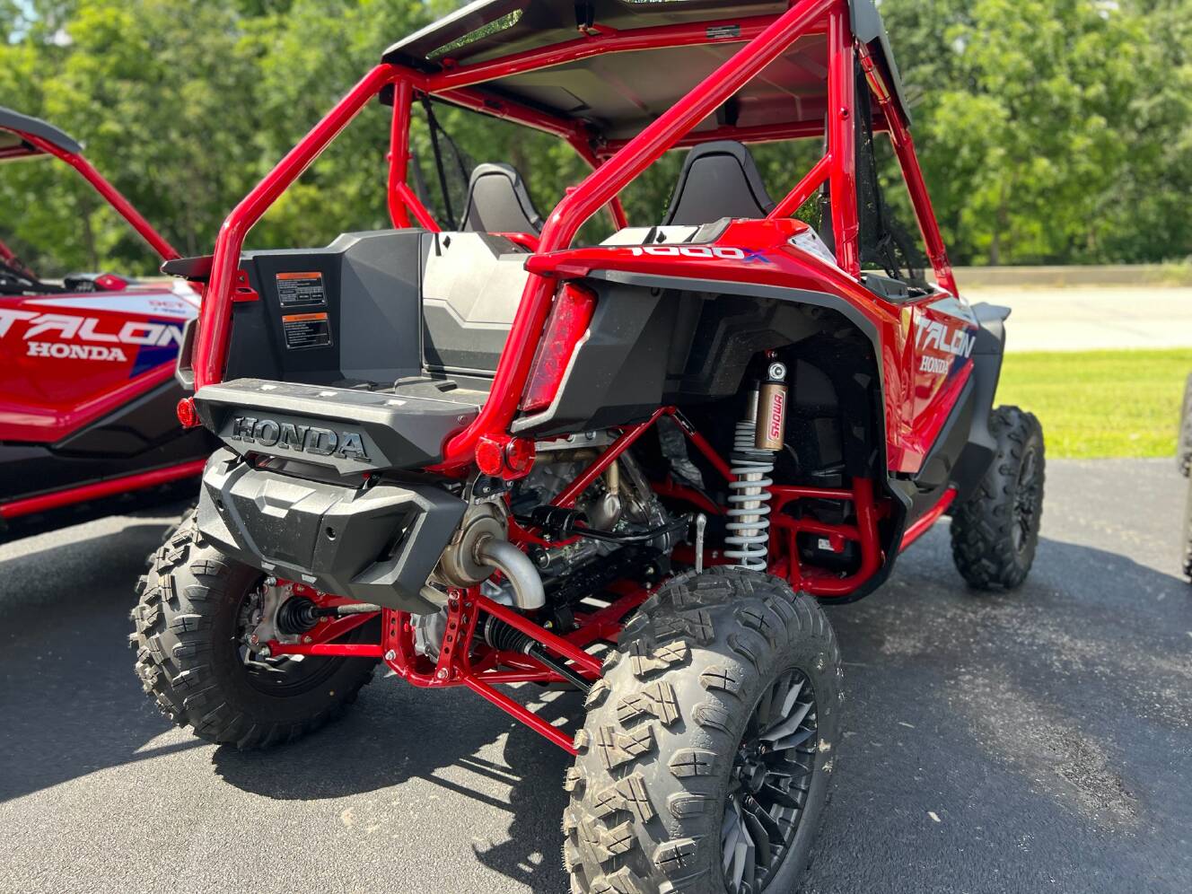 A photo of this 2026 Honda Talon 1000X FOX Live Valve