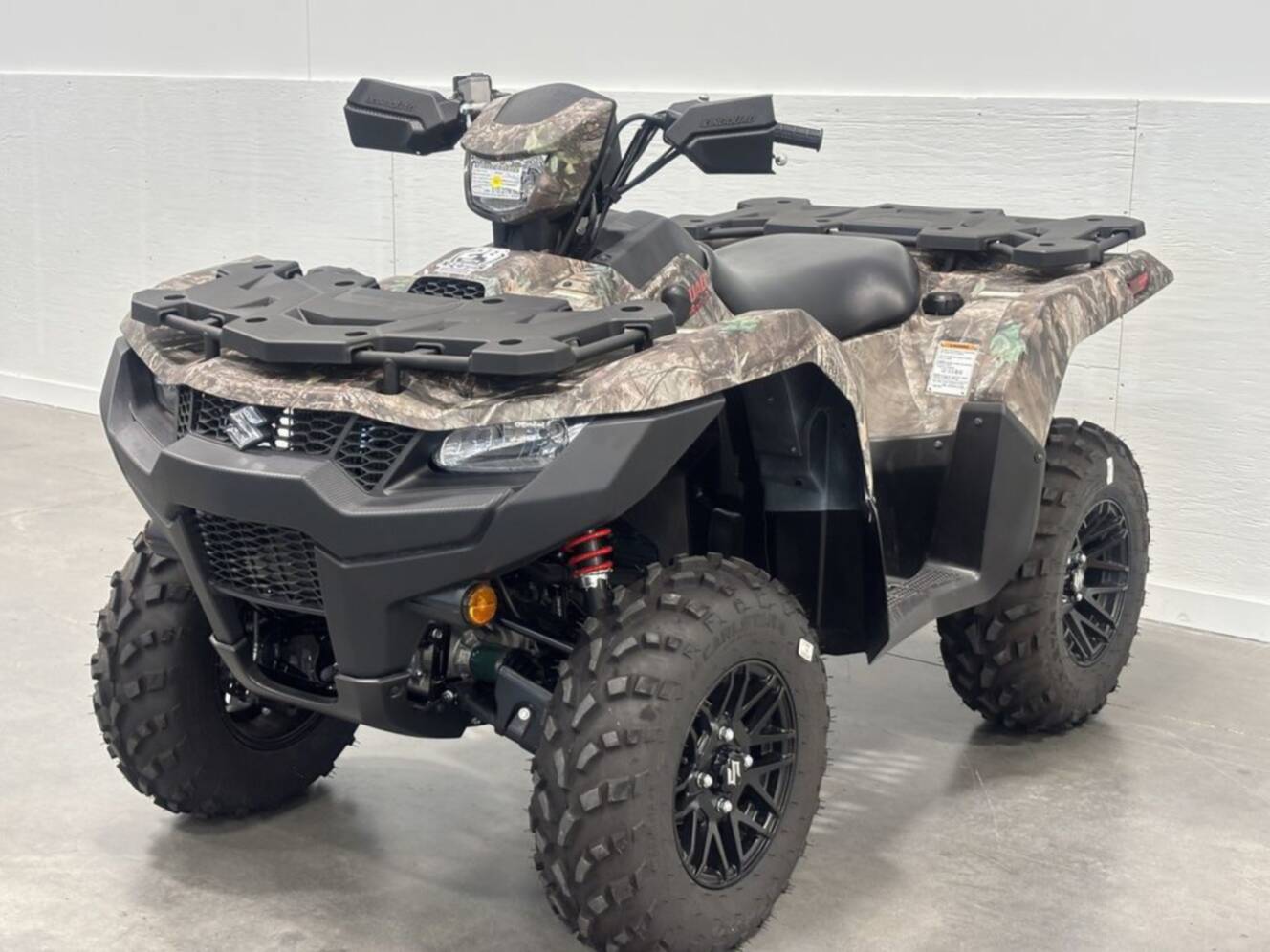 A photo of this 2025 Suzuki KingQuad 500 AXi Power Steering SE Camo
