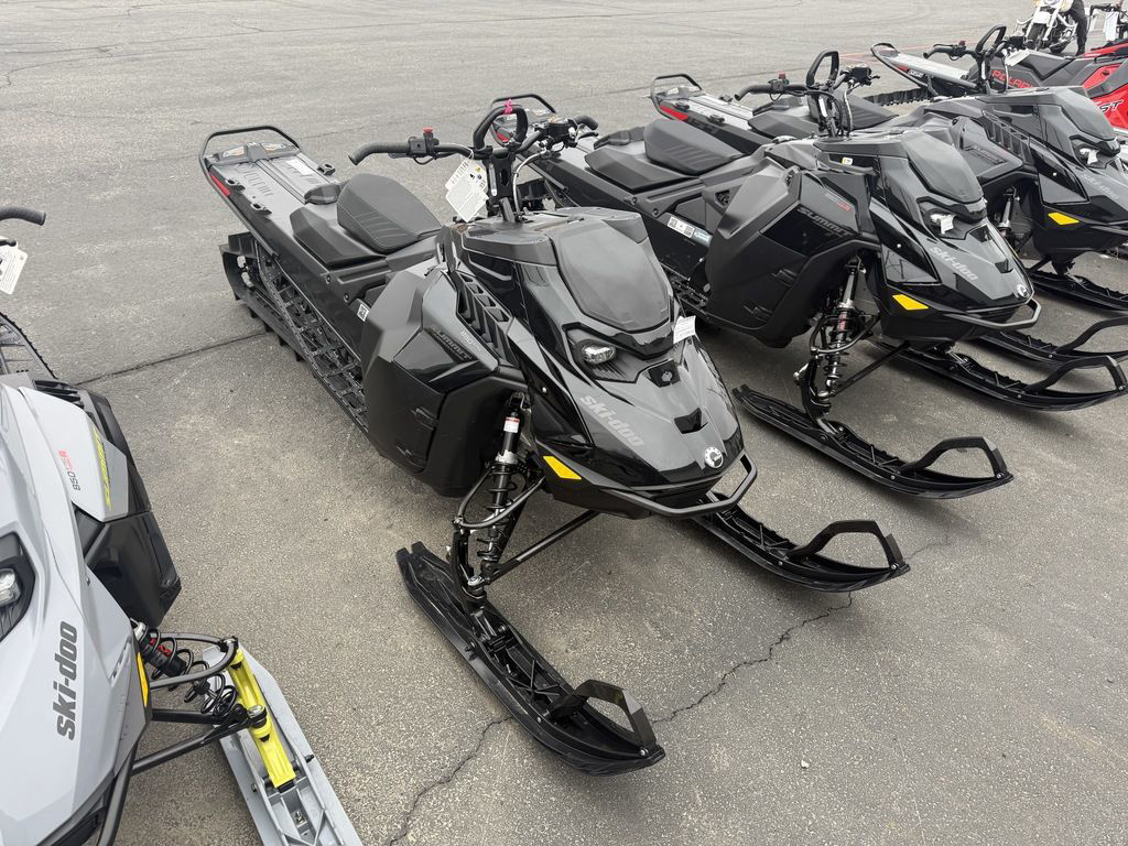 2026 Ski-Doo Summit Adrenaline with Edge Package 850 E-TEC 16 850 E-TEC 146 2.5 in kennewick WA