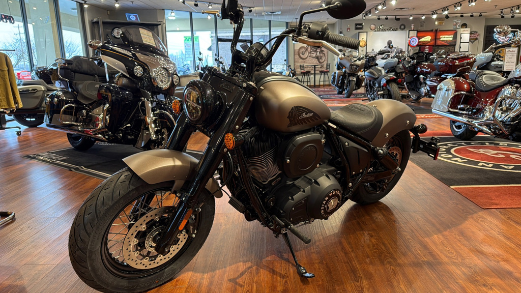 2025 Indian CHIEF BOBBER, NARA BRONZE SMOKE, 49S Base BASE in Murfreesboro, TN