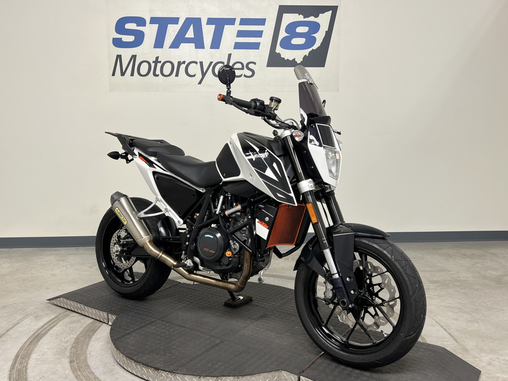 2017 KTM Duke 690 DUKE in Peninsula, OH