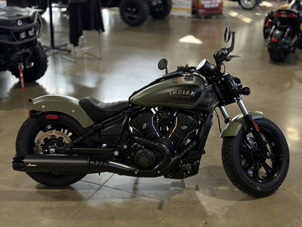2026 Indian Scout Bobber Limited +Tech Moss Green Smoke LIMITED + TECH in Houston, TX