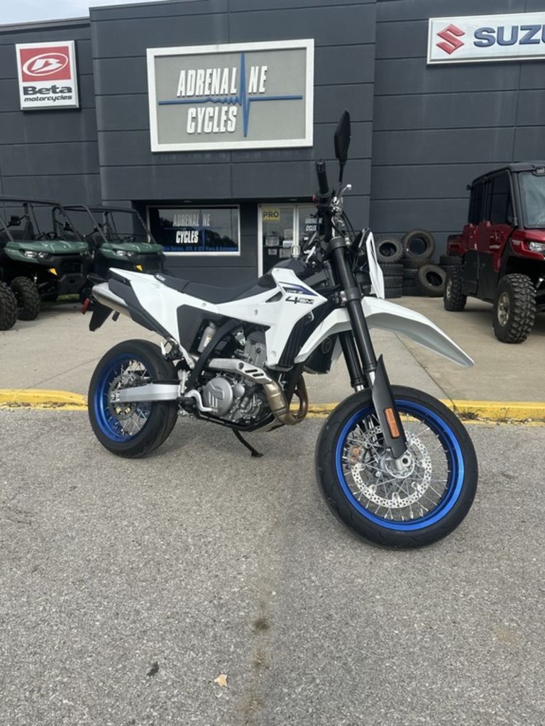 2025 Suzuki DR-Z4SM BASE in London, KY