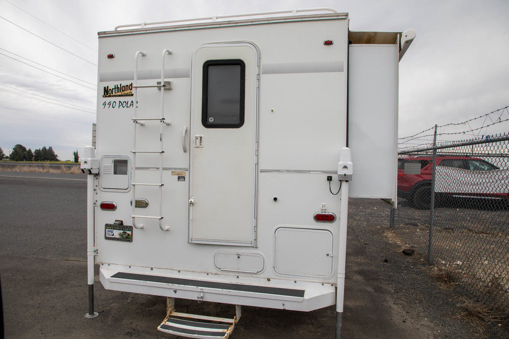 2011 Northland Campers POLAR 990 BASIC RV