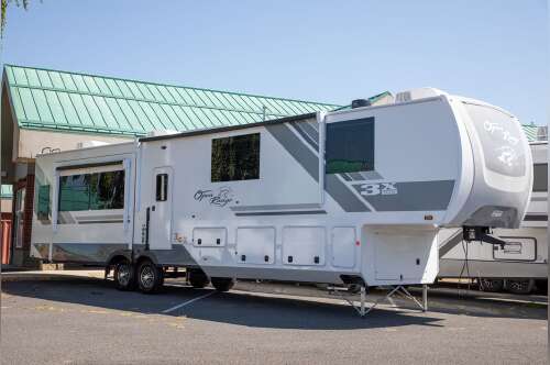 2026 Highland Ridge Rv Open Range 3X FW 372MBH in spokane WA
