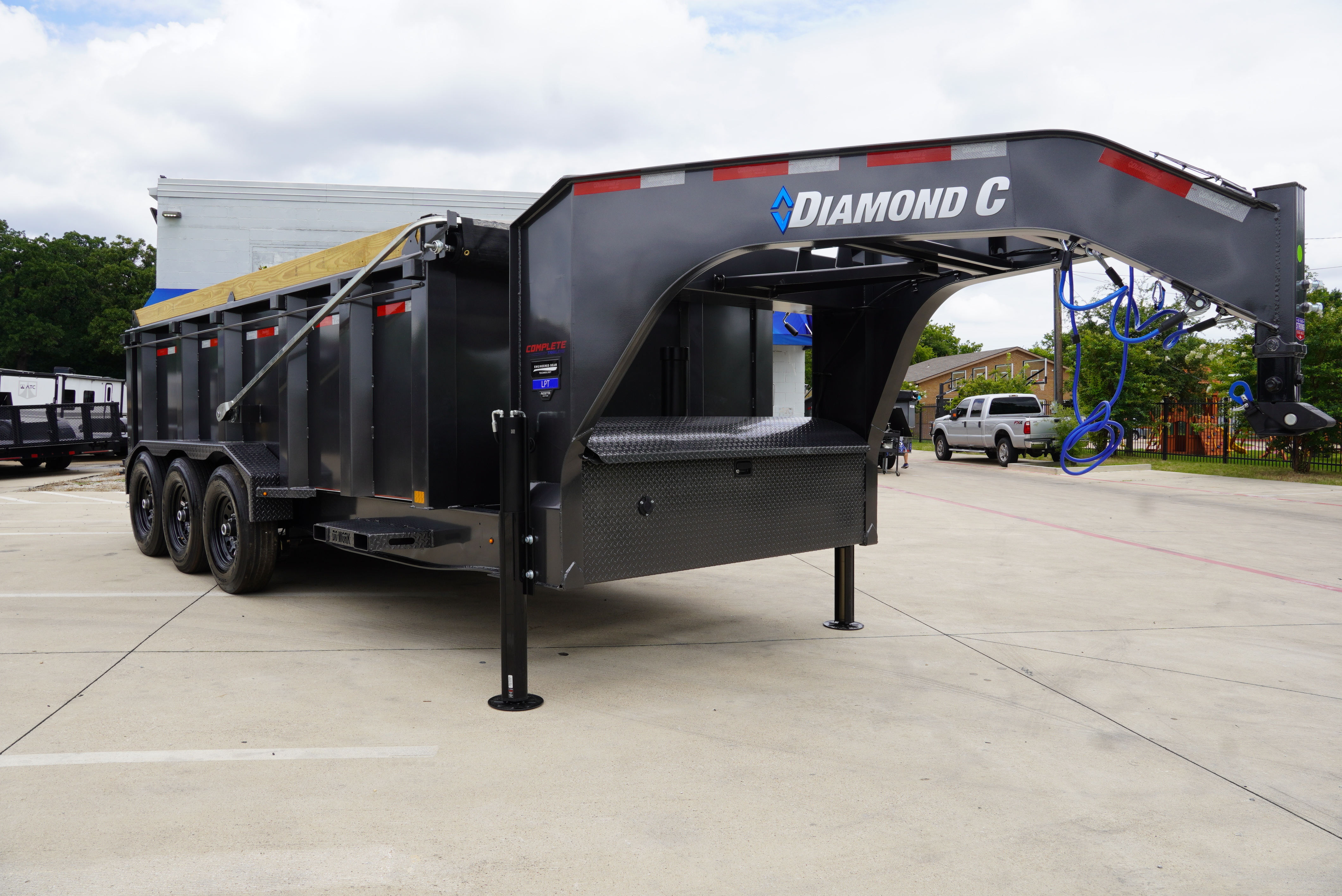 2026 Diamond C LPT-GN 16' 24k GVWR in Keller, TX