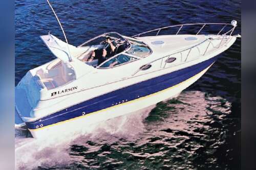 2005 Larson Cabrio 290 927 in laconia NH