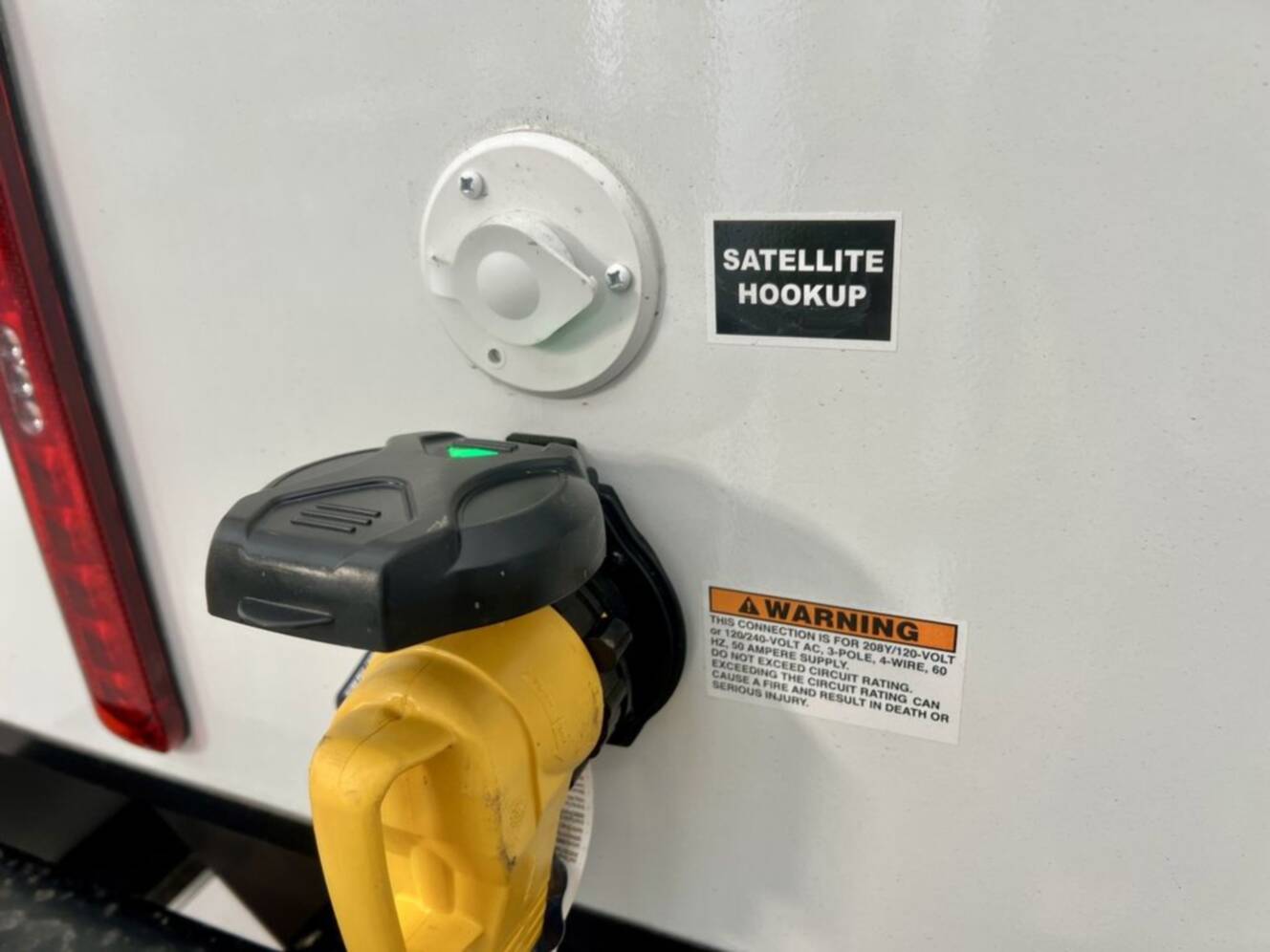 A photo of this 2026 Winnebago Thrive 25RLS
