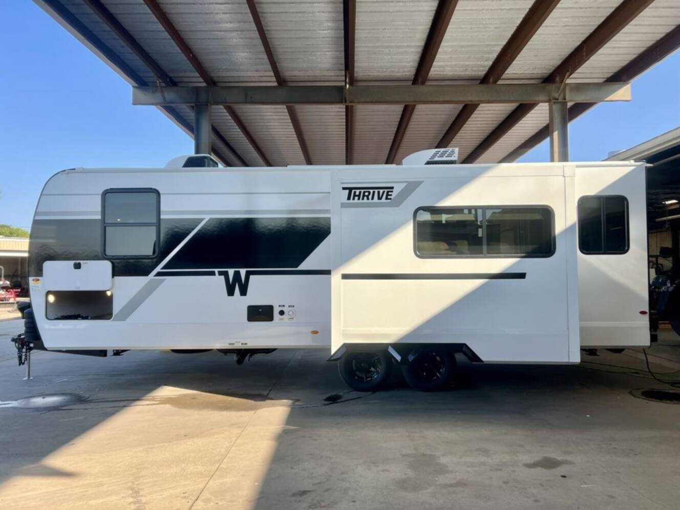 A photo of this 2026 Winnebago Thrive 25RLS