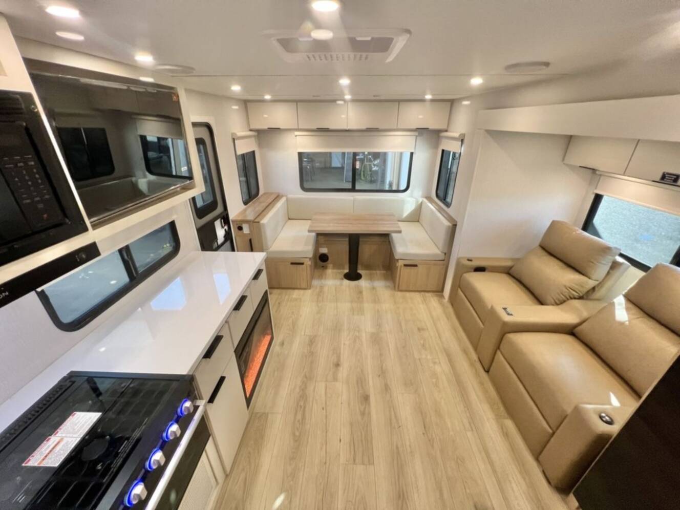 A photo of this 2026 Winnebago Thrive 25RLS