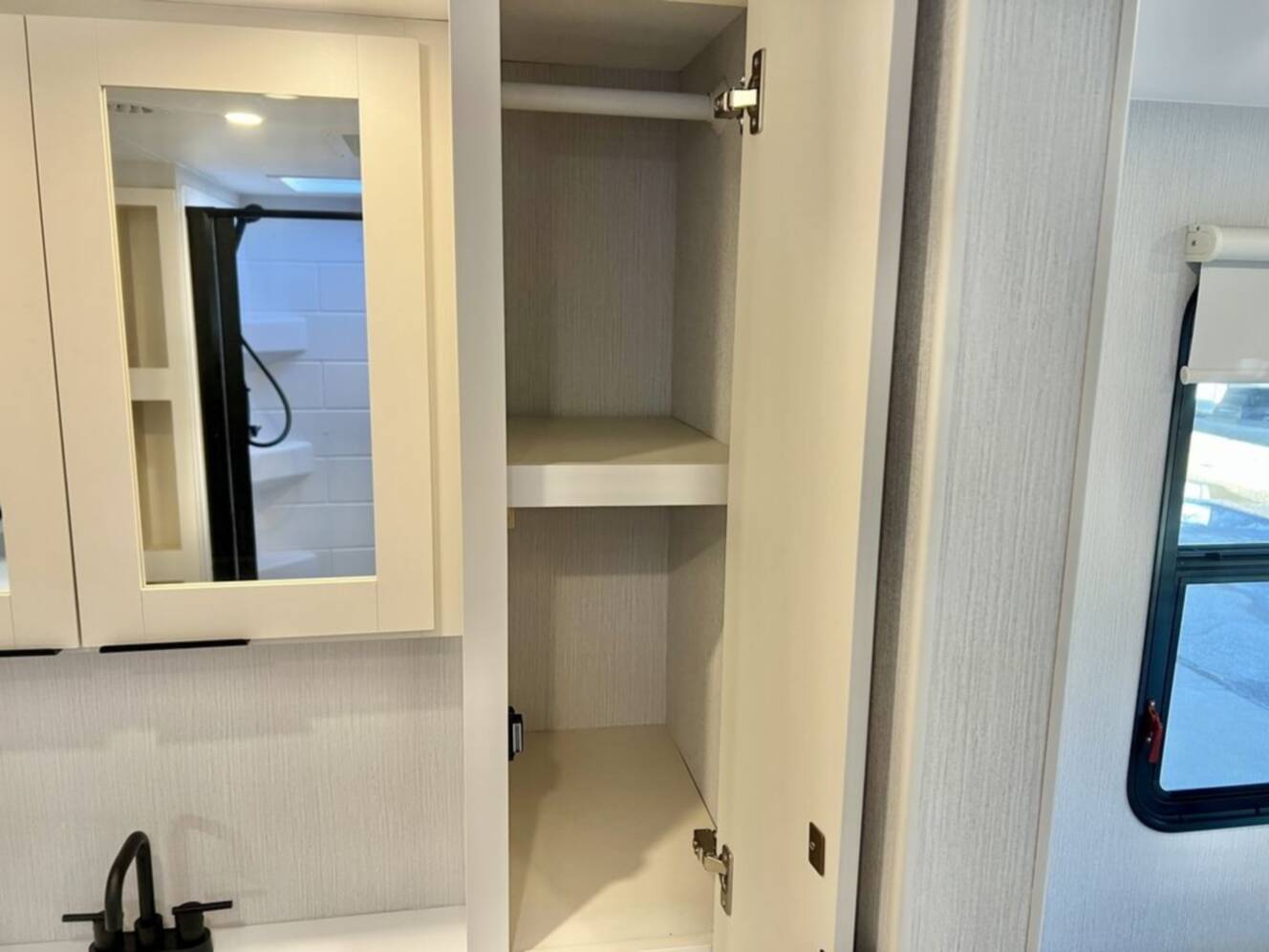 A photo of this 2026 Winnebago Thrive 25RLS