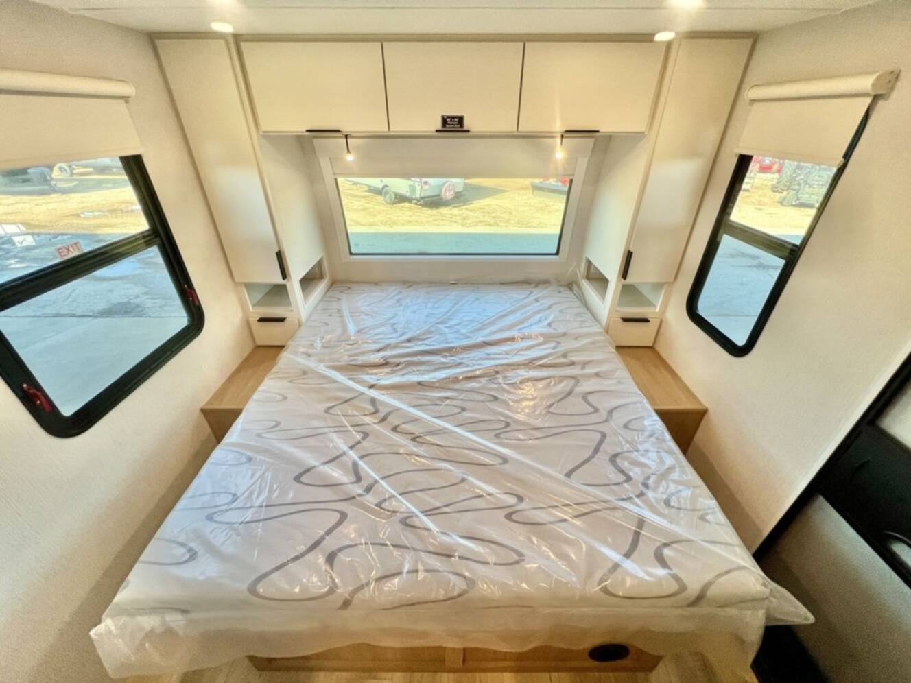 A photo of this 2026 Winnebago Thrive 25RLS