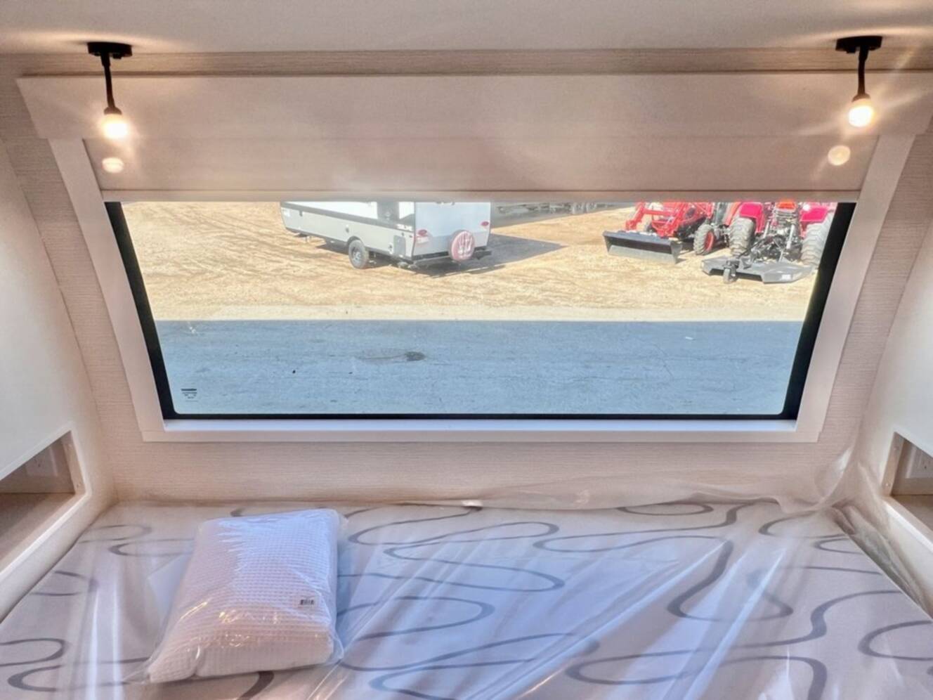 A photo of this 2026 Winnebago Thrive 25RLS