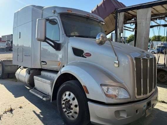 2014 PETERBILT 579 in Walnut Grove, CA