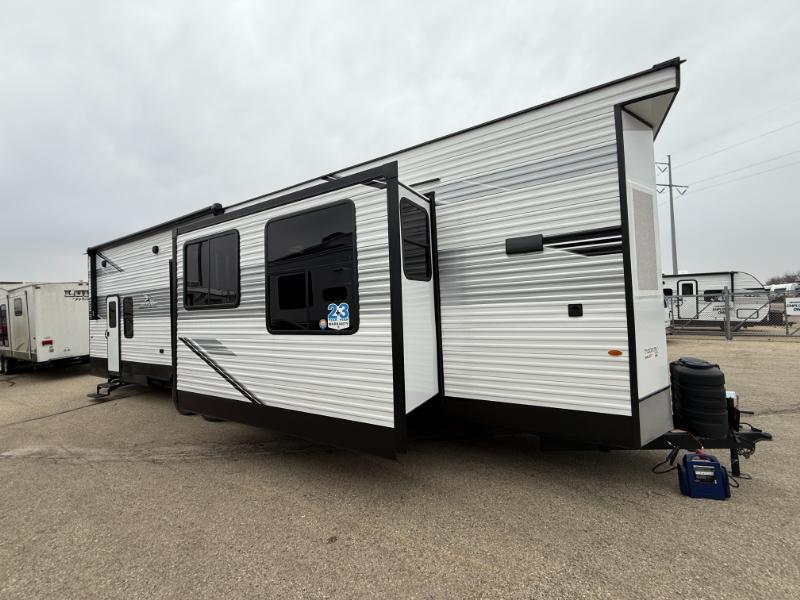 2026 Jayco Jay Flight Bungalow 404LOFT DS in deforest WI
