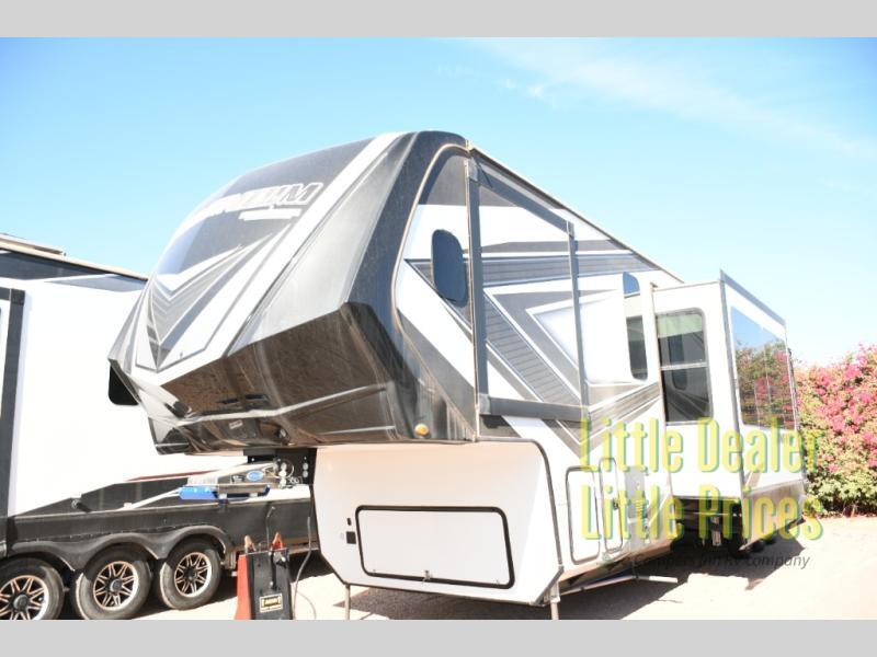 2022 Grand Design Momentum 399TH in mesa AZ