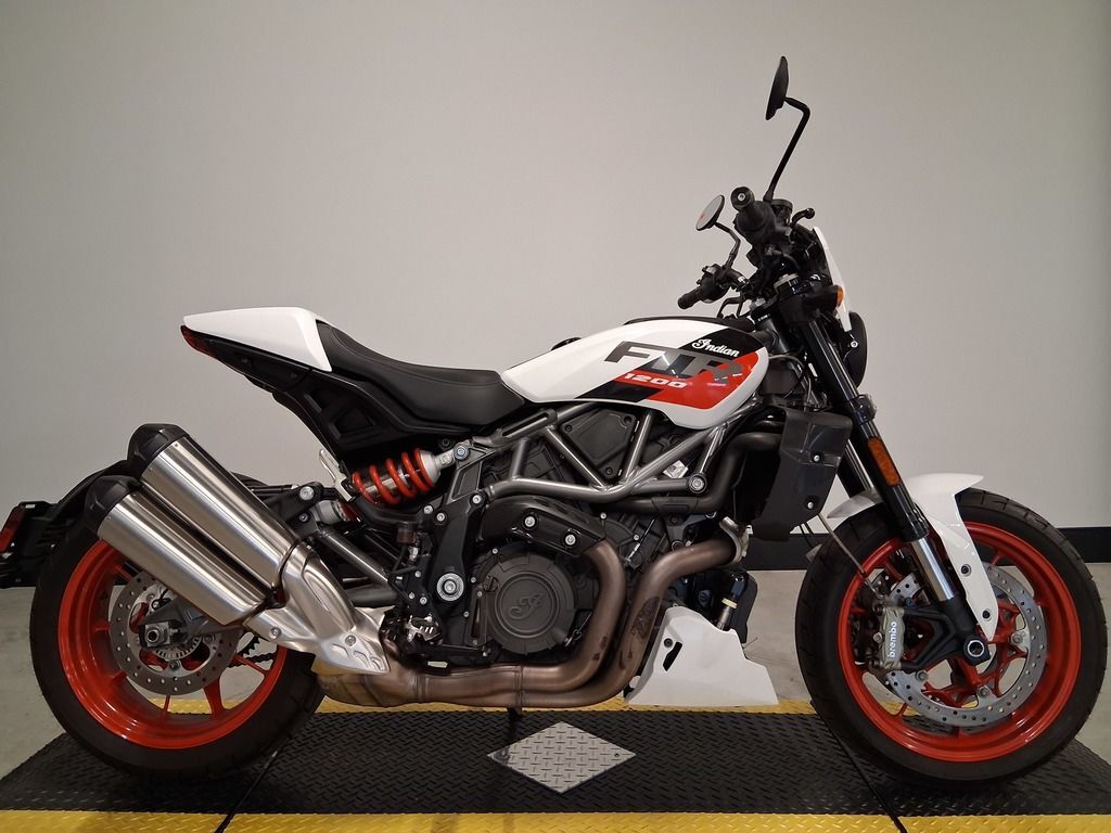 2023 Indian Motorcycle® FTR SPORT, WHITE LIGHTNING/INDY RED, 49ST Sport SPORT in Irving, TX