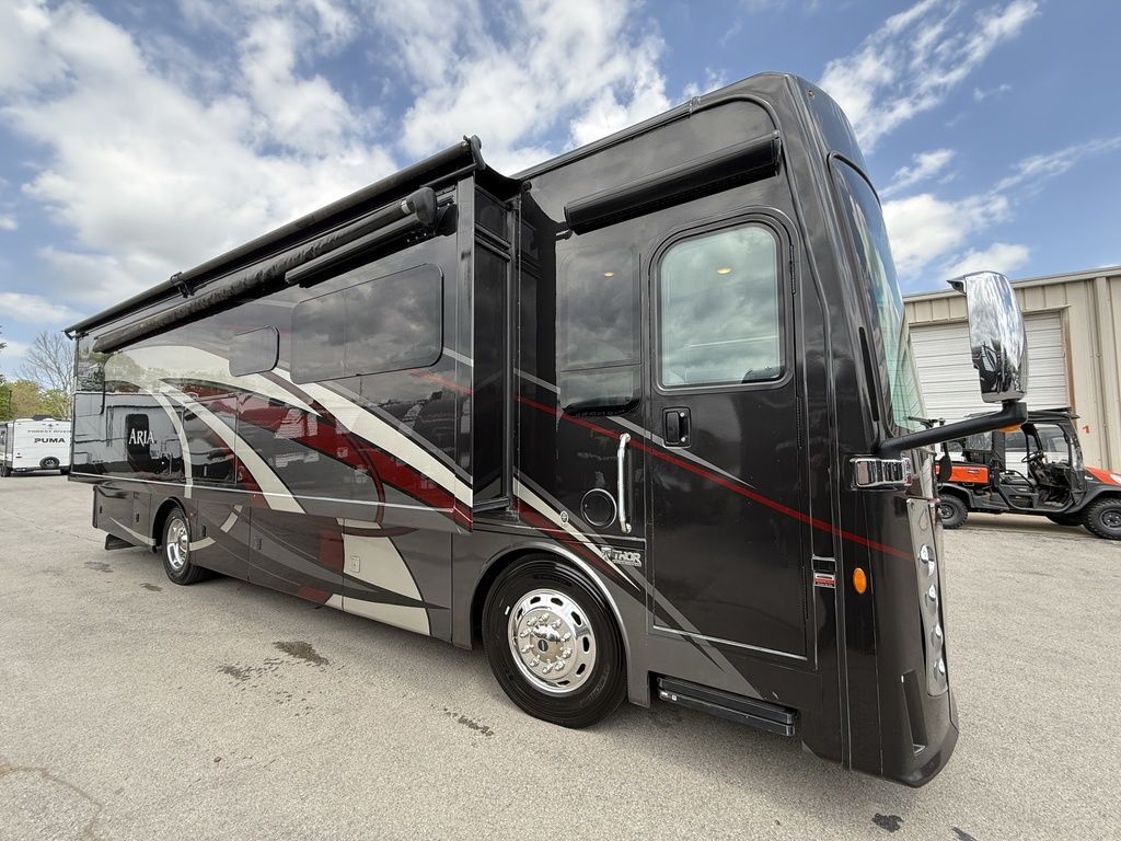 2018 Thor ARIA 3401 in lexington KY