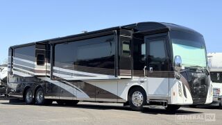 2017 WINNEBAGO ELLIPSE 42QD