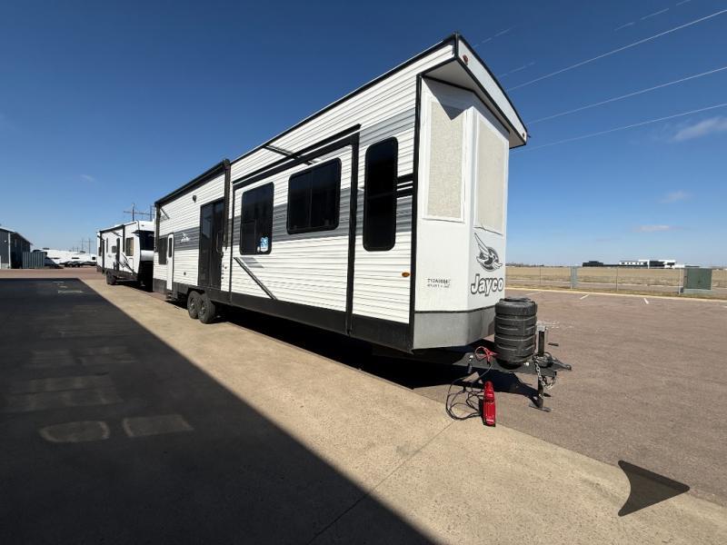 2026 Jayco Jay Flight Bungalow 401LOFT DS in tea SD