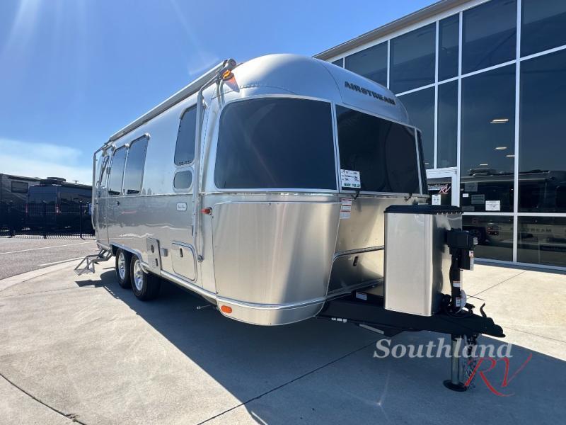2026 Airstream Flying Cloud 23FB Twin in richmond hill GA