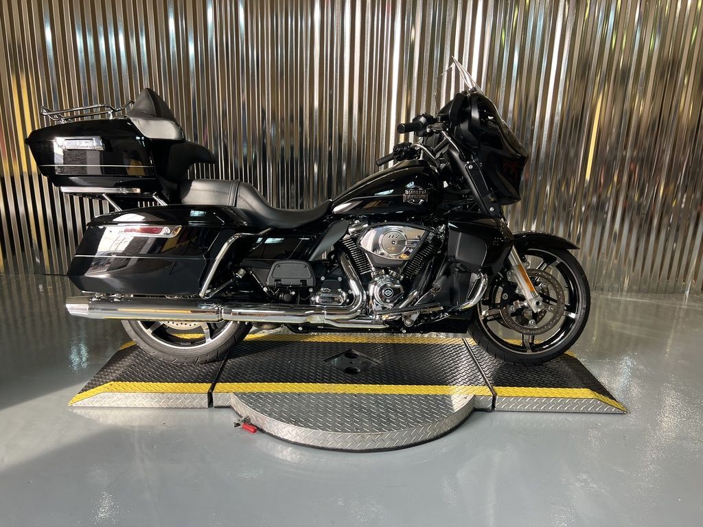 2025 Harley-Davidson® FLHXU - Street Glide® Ultra ULTRA in Beaumont, TX