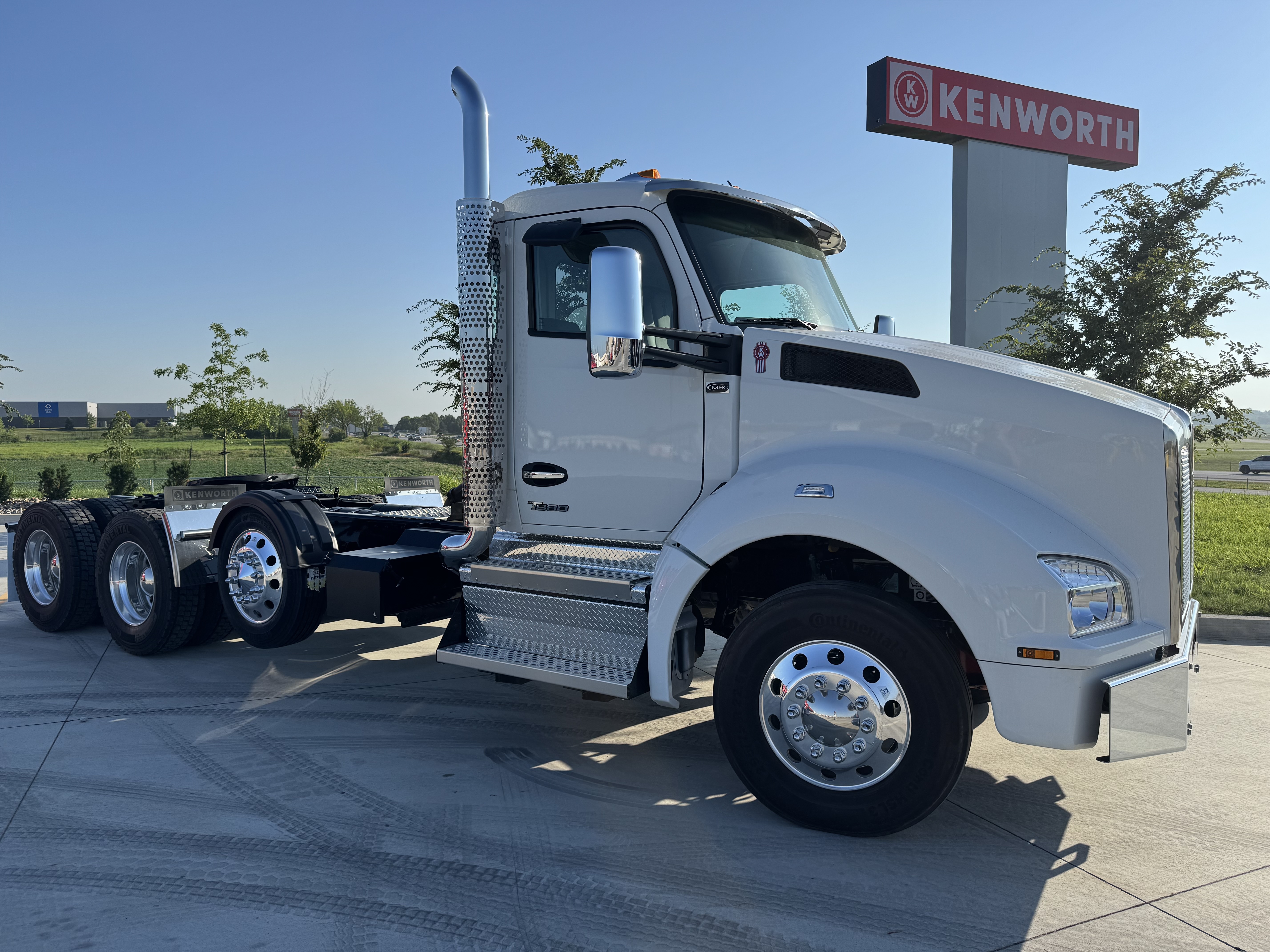 2026 KENWORTH T880 in Des Moines, IA