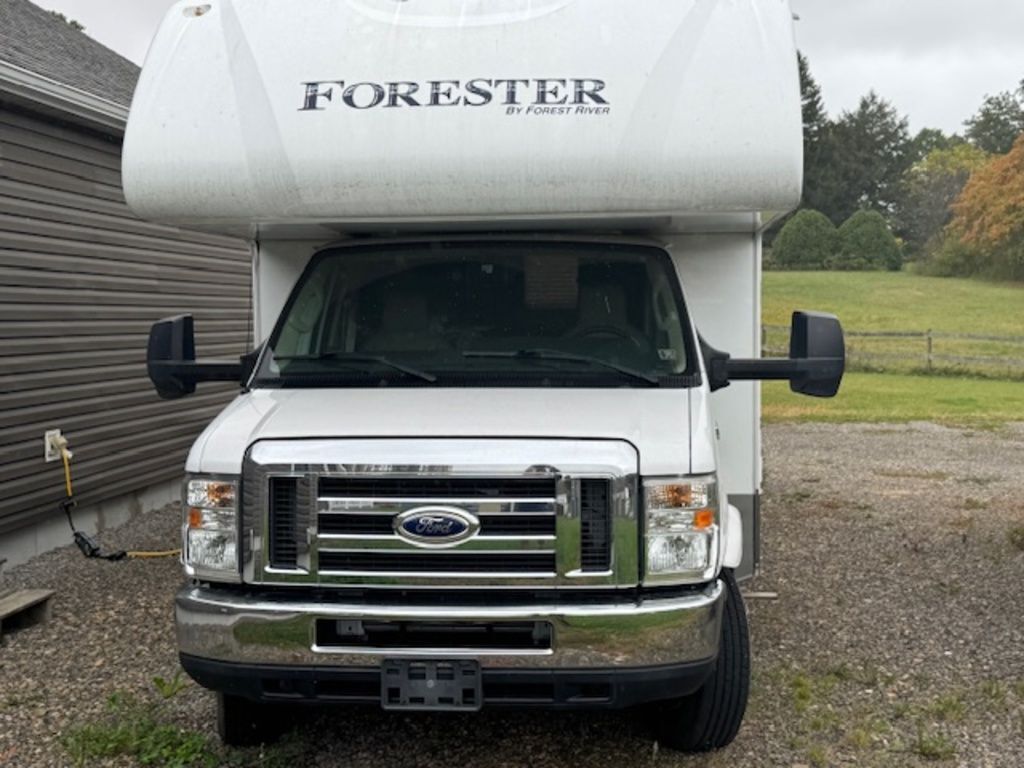2015 Forest River Forester Ford Chassis 2861DS in brookville PA