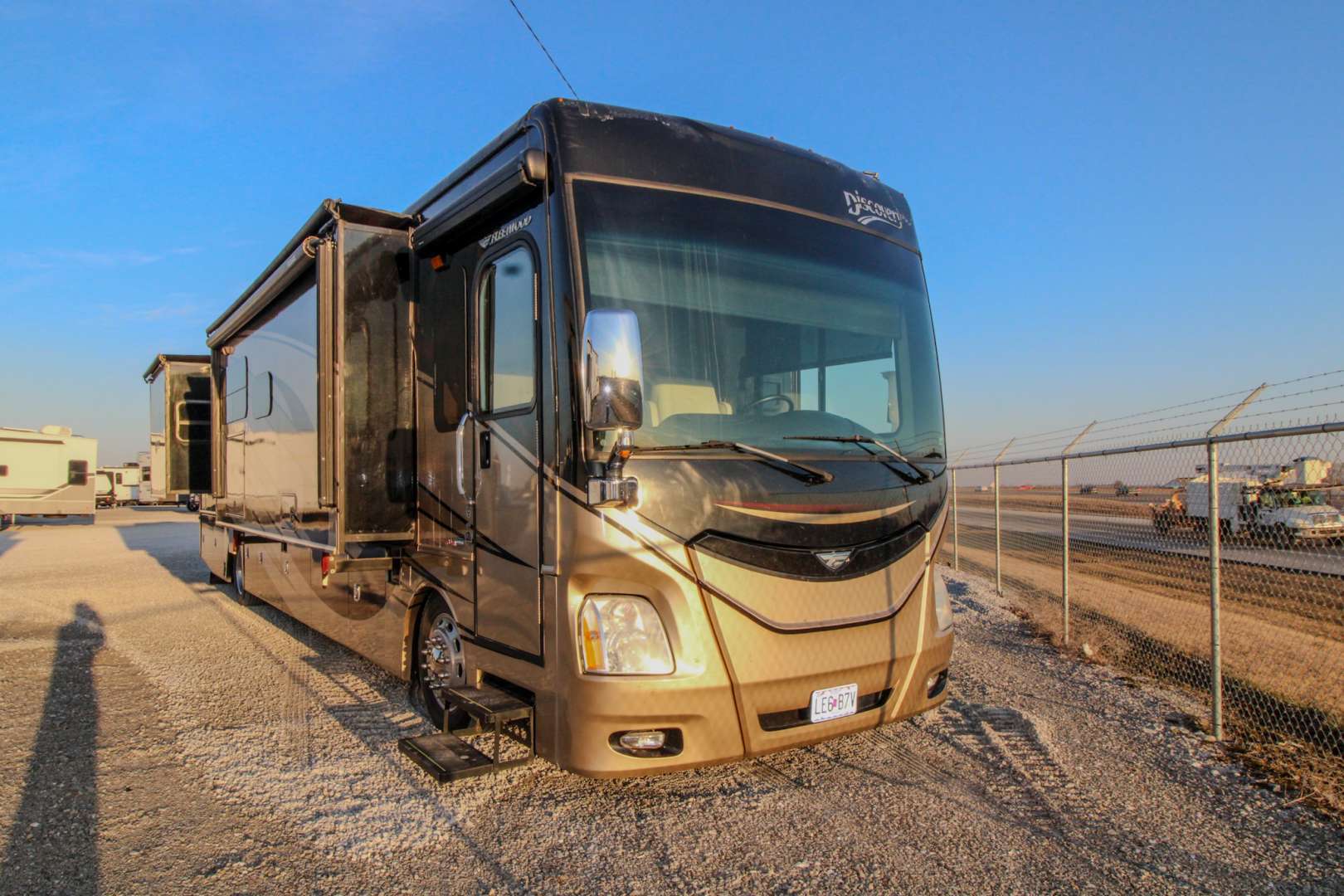 2015 Fleetwood Discovery Freightliner 40X in clinton MO