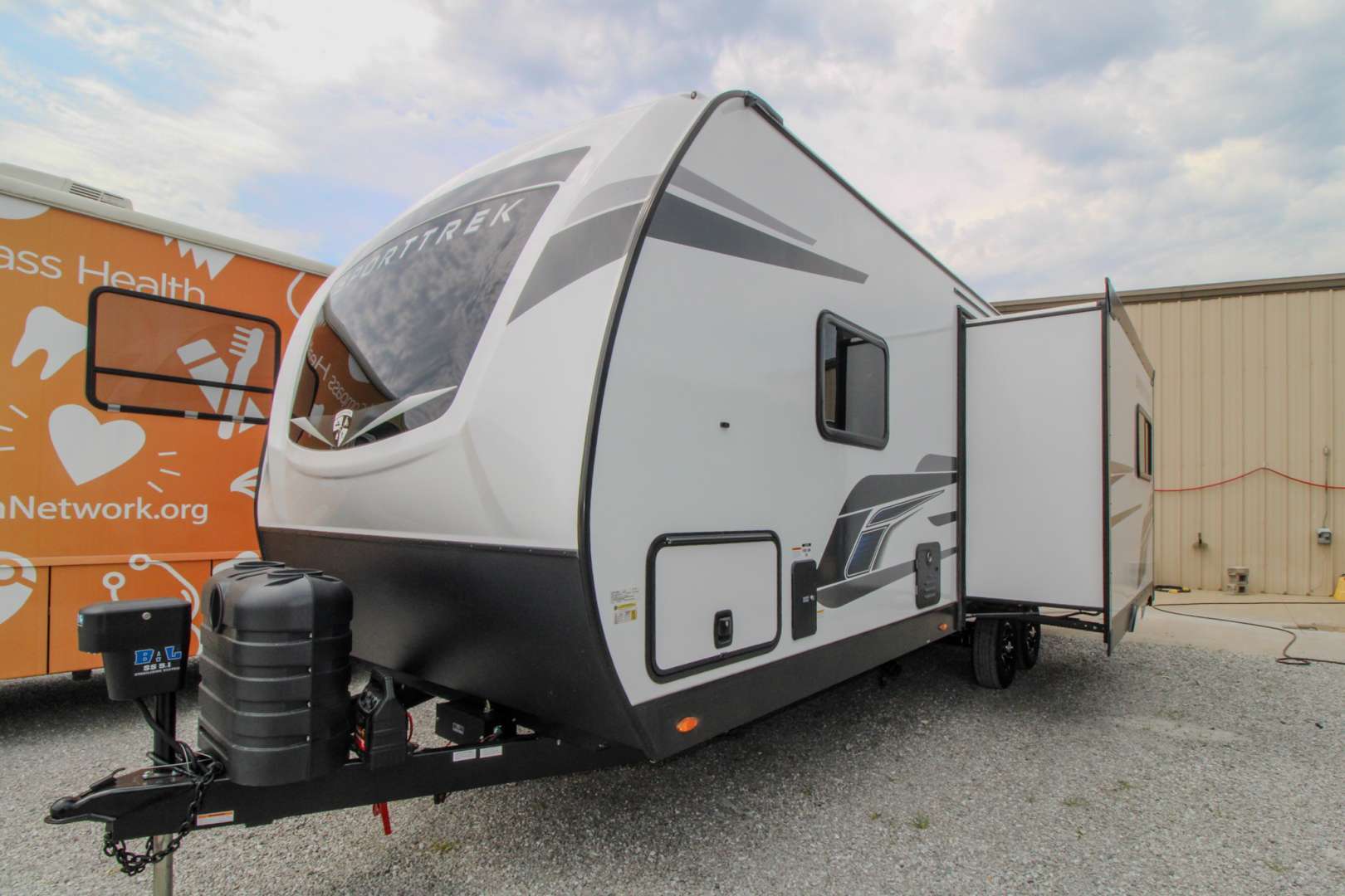 2026 Venture Rv SportTrek 271VRB in clinton MO