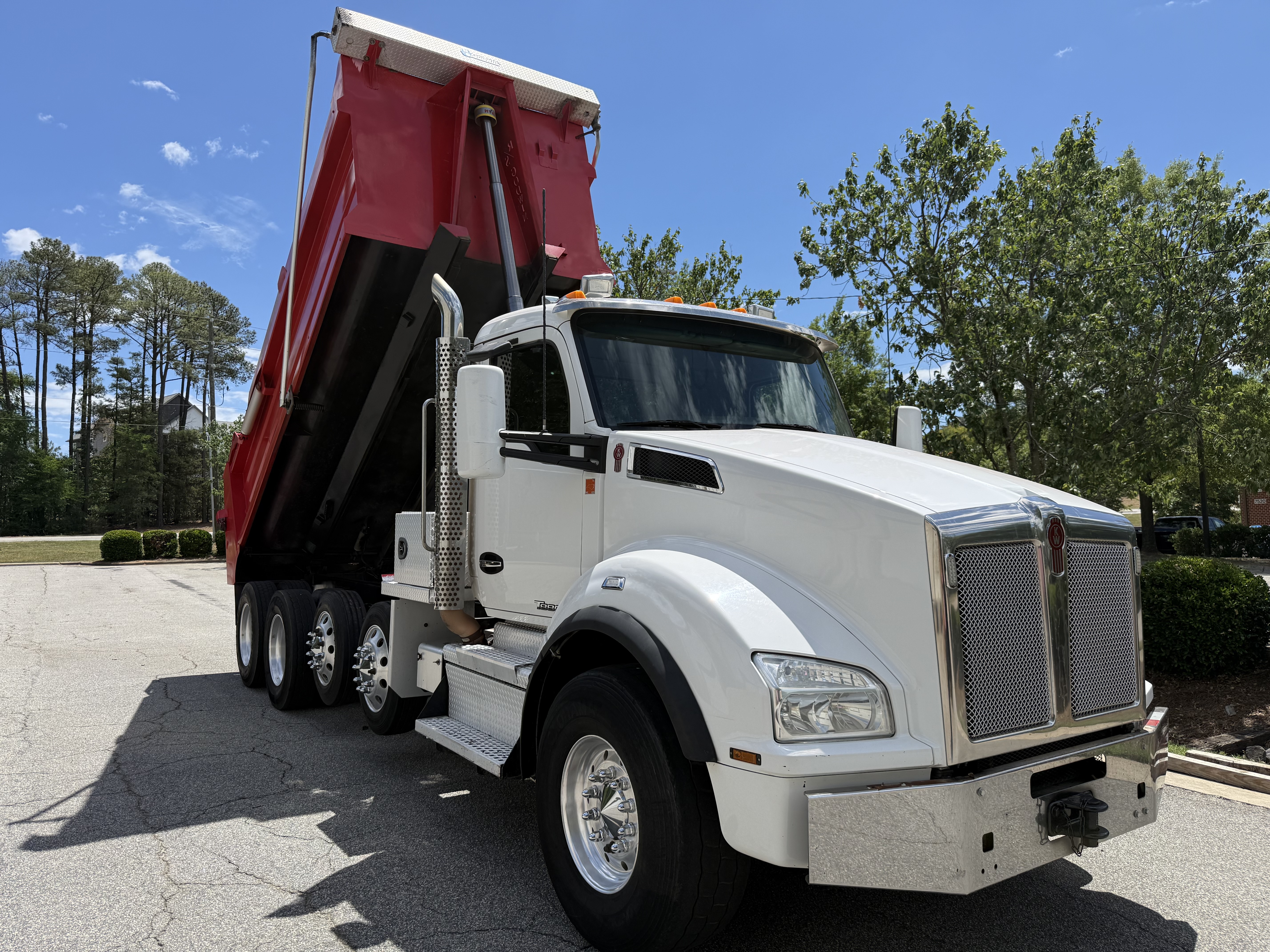 2019 KENWORTH T880 in Raleigh, NC