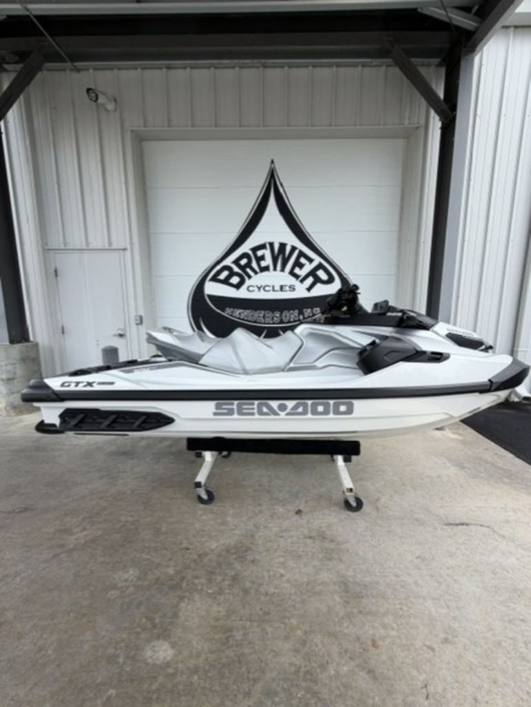 2026 Sea-Doo GTX Limited 325 White Pearl Premium LIMITED 325 in Henderson, NC