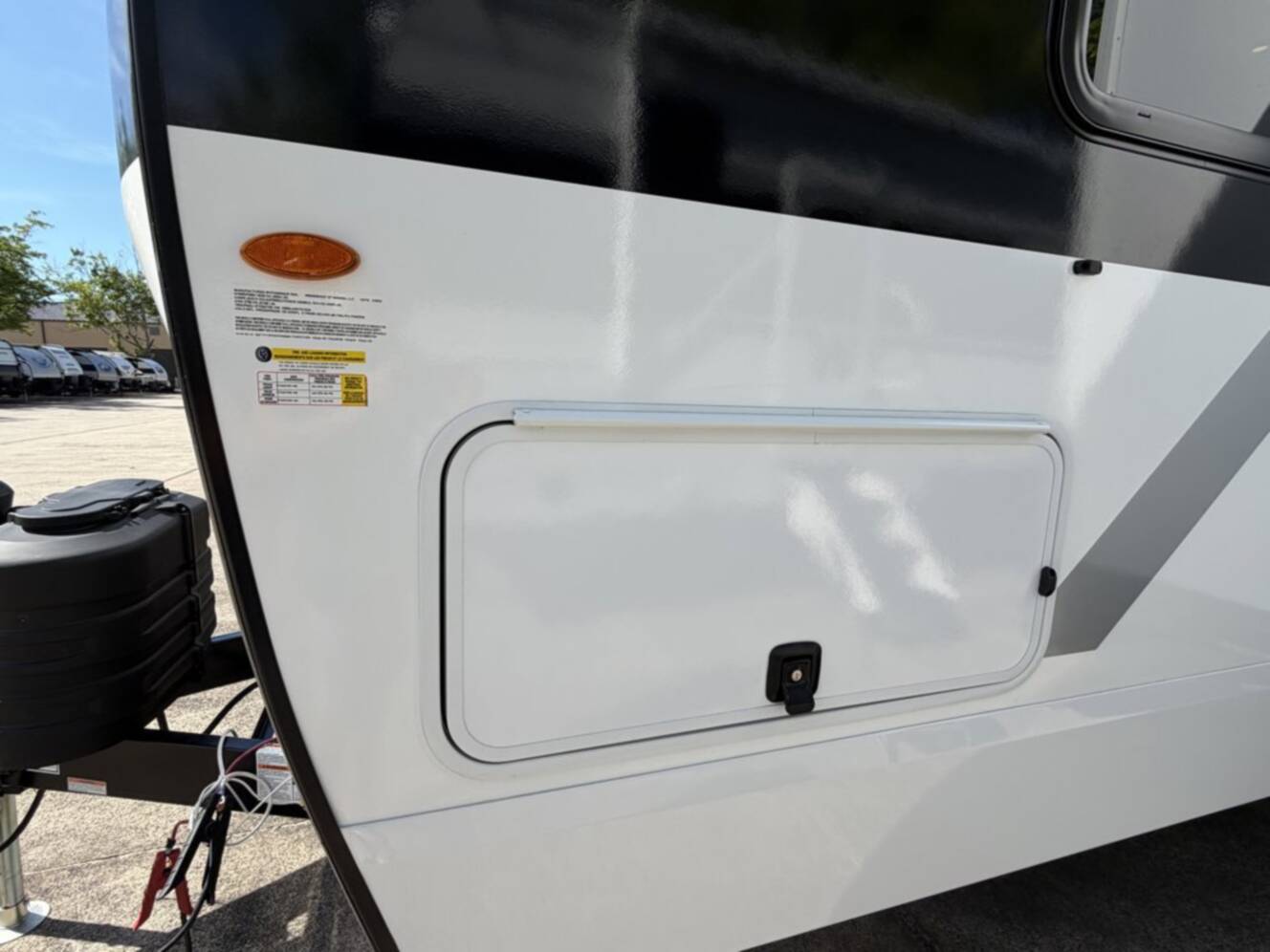 A photo of this 2027 Winnebago Thrive 22MLS