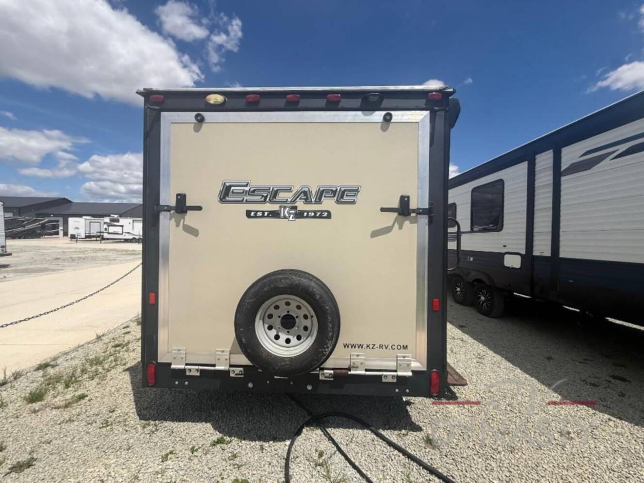 A photo of this 2019 Kz Escape E180TH