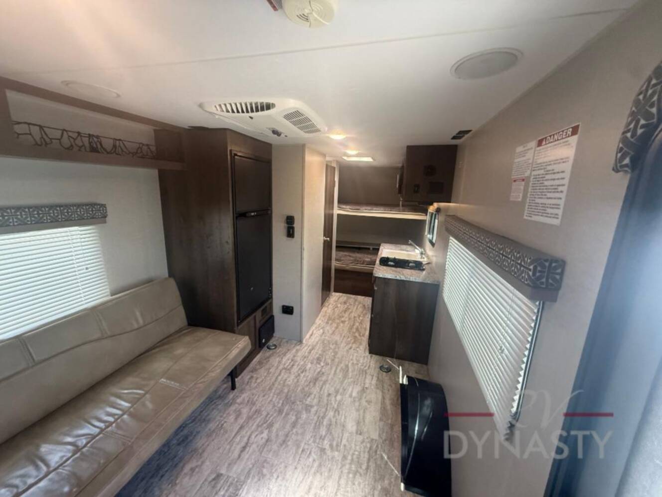 A photo of this 2019 Kz Escape E180TH