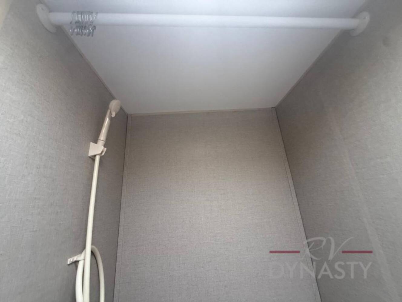 A photo of this 2019 Kz Escape E180TH